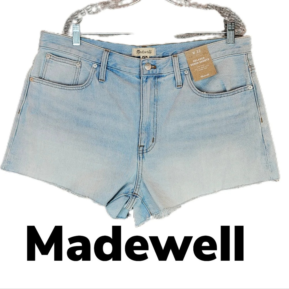 Madewell Light wash relaxed denim raw hem cut off Jean shorts Sz 32